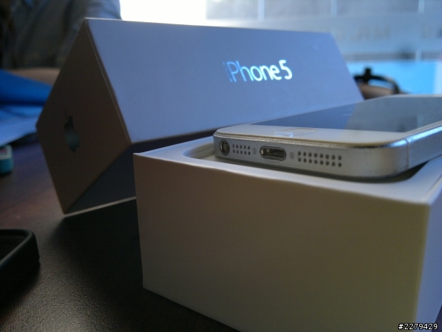 不隨波逐流，情有獨鍾IPHONE5開箱