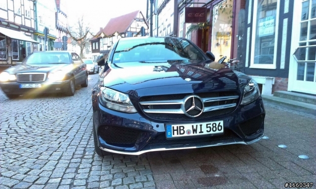 國外街頭活逮全新M-Benz C-Class AMG Line Pack！