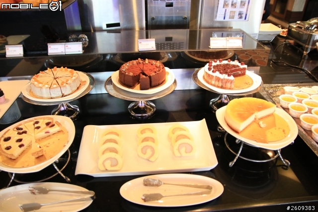 {分享}Canon 70D 響食天堂餐廳 (12/18新增 6樓新增大江購物中心拍攝)