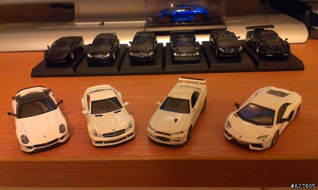【不專業開箱】KYOSHO 1:64 SKYLINE R-34 [12P]