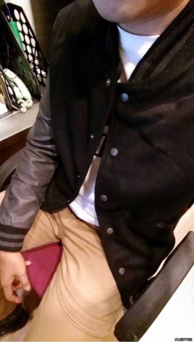 [開箱]第一次購買asos就上手的Barneys Originals Bomber Jacket