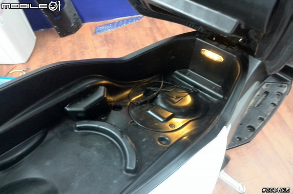 [開箱]穩特固機車無線電MR100+分享