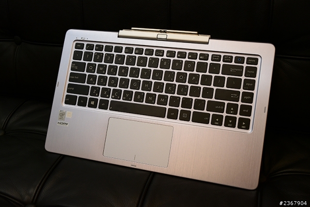 ASUS T300首開~爽度相當高的變形筆電