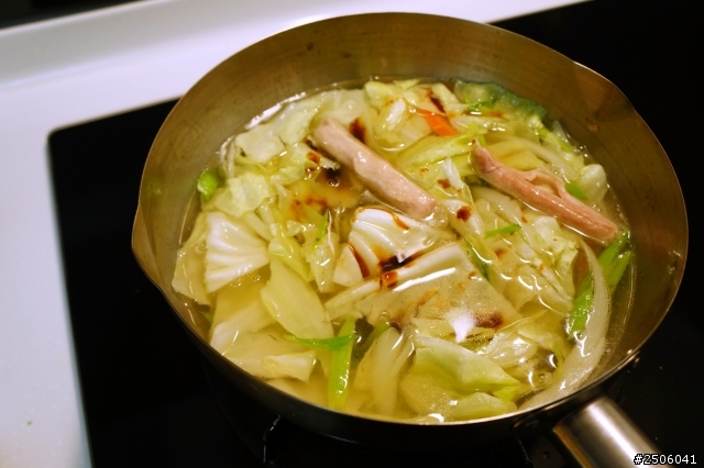 不負責任的日式烏龍湯麵:)