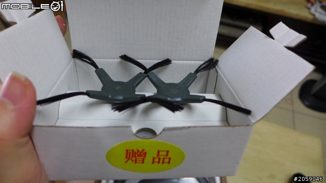 [開箱及使用心得]Proscenic 902掃地機器人[補充聲音和碰撞的影片]