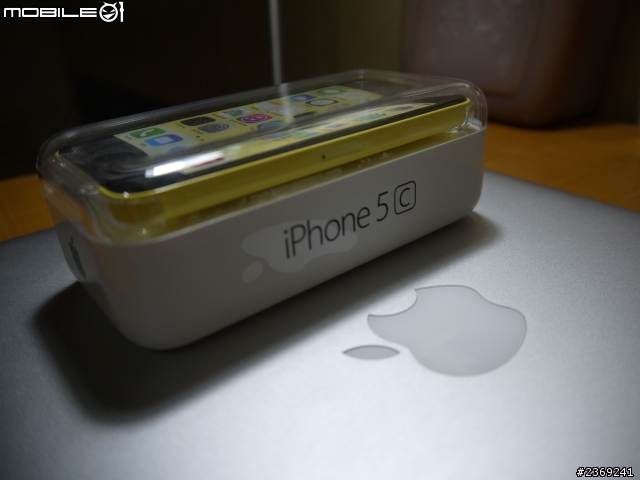 『開箱』iPhone5c 香蕉黃 I'm back