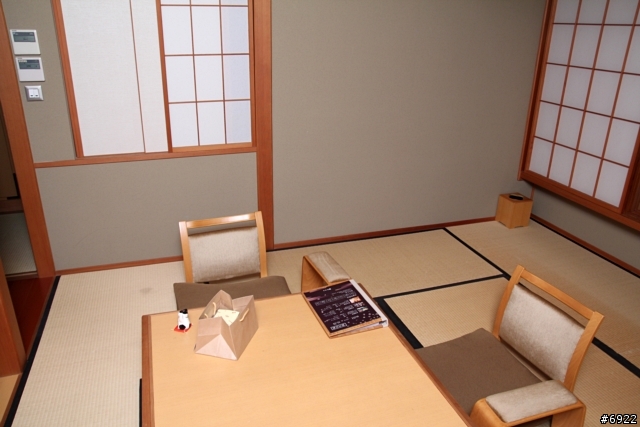 日勝生加賀屋
