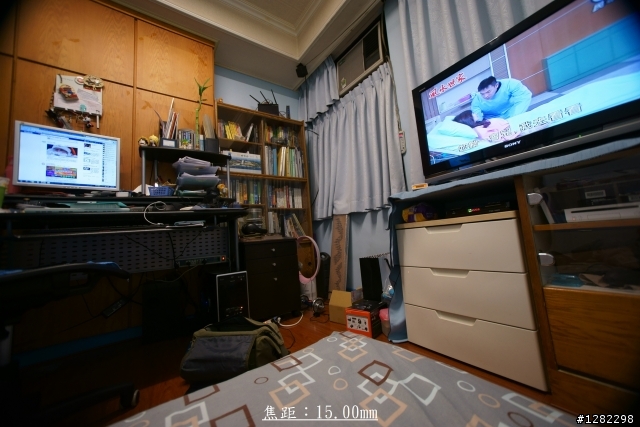 Sony SAL DT11-18 on A7