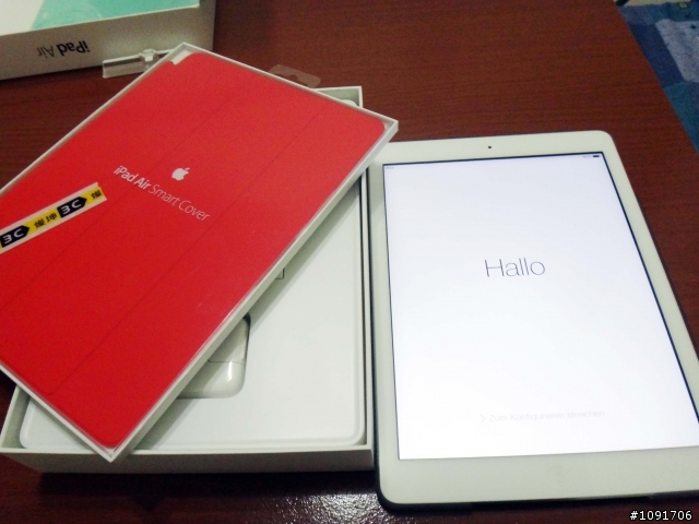開箱 iPad AIR 透明背殼+smart-cover紅