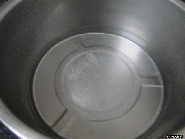 這是水質問題?還是活水機的問題呢?