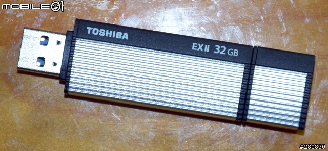 TOSHIBA USB3.0 TransMemory-EX II 32GB 開箱