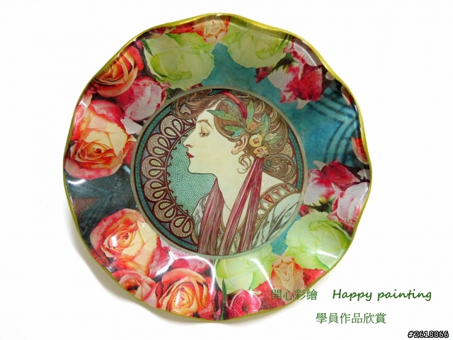 分享蝶古巴特荷葉玻璃盤作品~為生活創造美   開心彩繪 蝶古巴特 拼貼