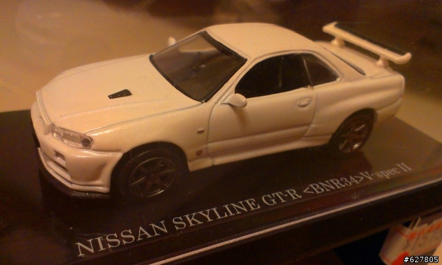 【不專業開箱】KYOSHO 1:64 SKYLINE R-34 [12P]