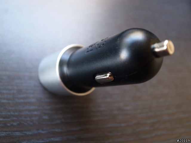 [01首次開箱]低調的優雅，車室內的簡約充電設計-InnerExile Capsule