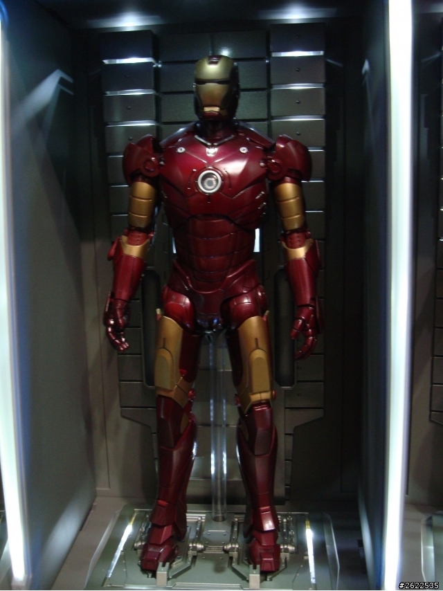 Hot toys 鋼鐵人格納庫收藏分享