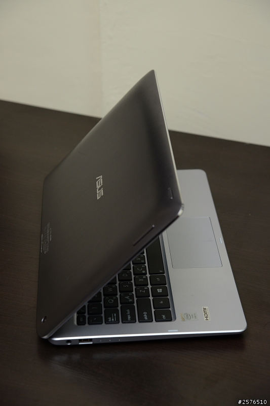[心得] ASUS Trio TX201安卓平板+Win8一機可同時三用的變形筆電