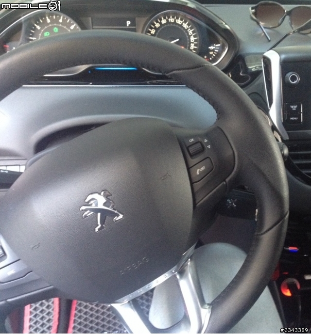 Peugeot 208 1.6 五門汽油款開箱囉！