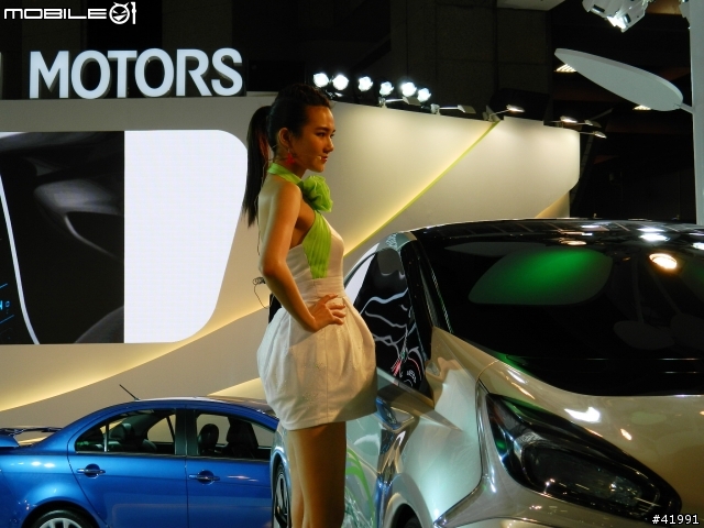 2014 Mitsubishi車展記者會....與伊林名模第一次的親密接觸