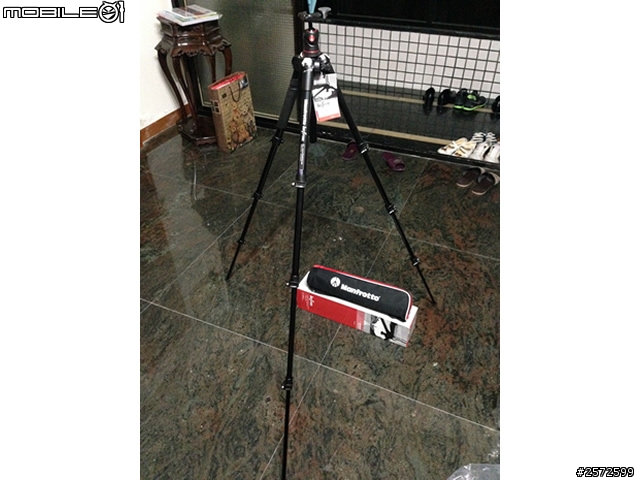 [開箱]Manfrotto befree腳架 & National Geographic 國家地理包 & 保溫杯 聖誕套組敗入