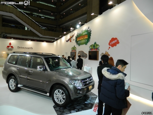 2014 Mitsubishi車展記者會....與伊林名模第一次的親密接觸