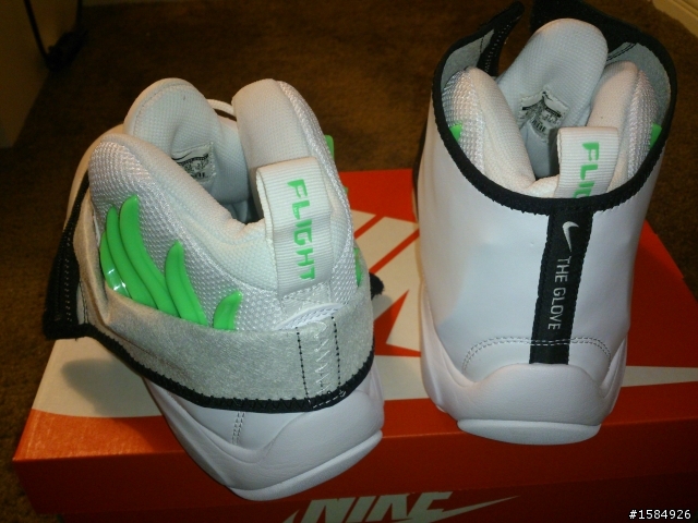 (開箱) Nike Air Zoom Flight - The Glove
