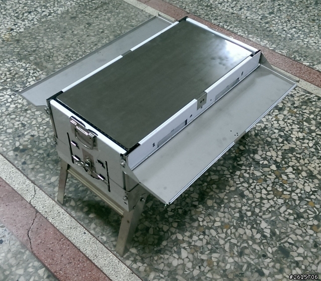最近自己動手設計 畫圖  自製打樣的烤肉箱