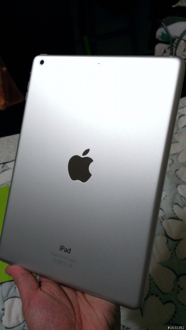 ［開箱］八國聯軍的美麗戰果 iPad Air + Smart Case
