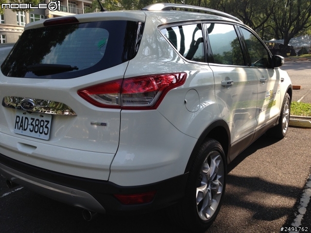 真KUGA 2.0S運動版 24小時試駕心得...^^