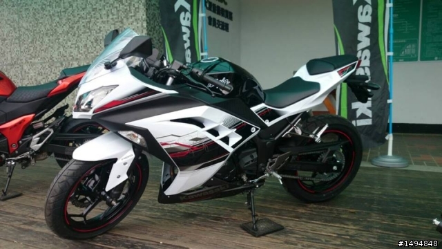 Kawasaki 小忍300 & Z800.來啦.小忍「345」.Z800「488」