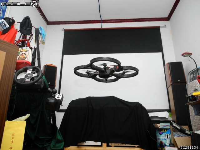 新入手AR.DRONE2.0 陽光下