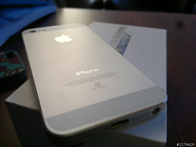不隨波逐流，情有獨鍾IPHONE5開箱