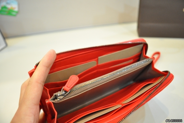 [開箱]人生中第一個長夾 也是第一個BOTTEGA VENETA