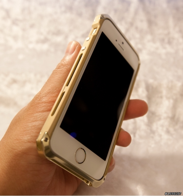 開箱文Element Case Ronin Au 璀璨金色版 iPhone 5S金色