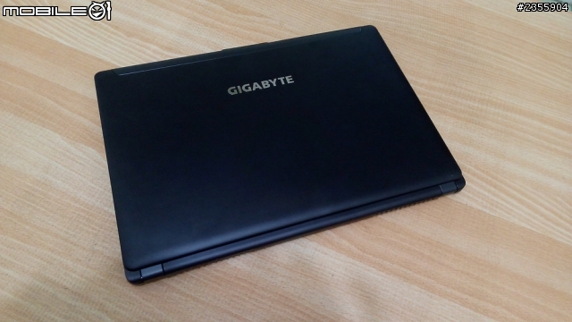[開箱] gigabyte P35K高效能好攜帶的4核筆電