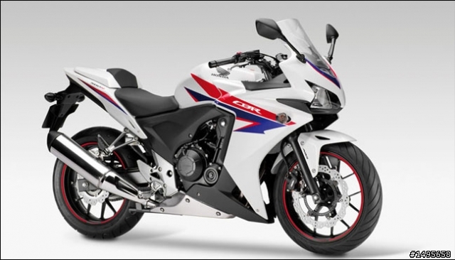 CBR400R跟CBR500R有何不同呀？
