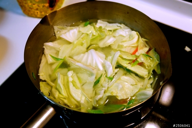 不負責任的日式烏龍湯麵:)