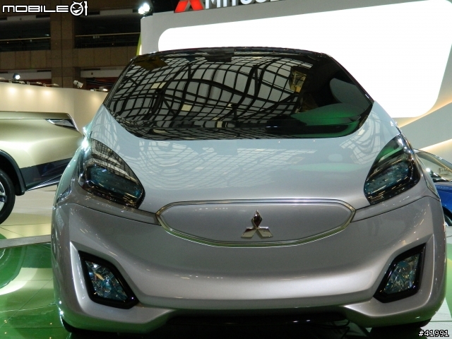 2014 Mitsubishi車展記者會....與伊林名模第一次的親密接觸