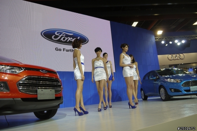 2014台北車展問kuga  一兼二顧 車海！咩海！