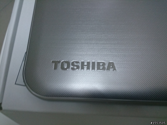 13.3吋●TOSHIBA Excite 13 AT335 ● 看漫畫影片超好用