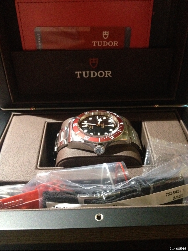遲了快1年的40歲禮物TUDOR 79220R 開箱