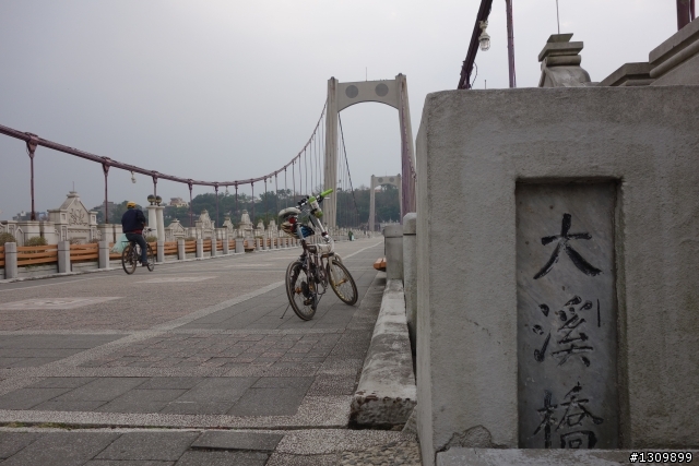 2014年首發團，Masi欣騎天之石門水庫好楓景，