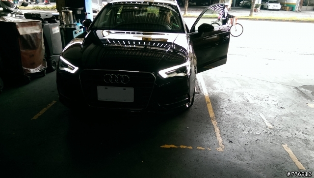 AUDI A3 1.8T雙色內裝入庫