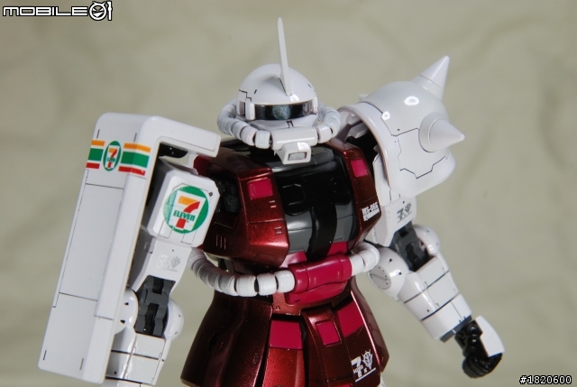 <圖片分享> 7-11_RX-78 Gundan & MS-06 Zaku II
