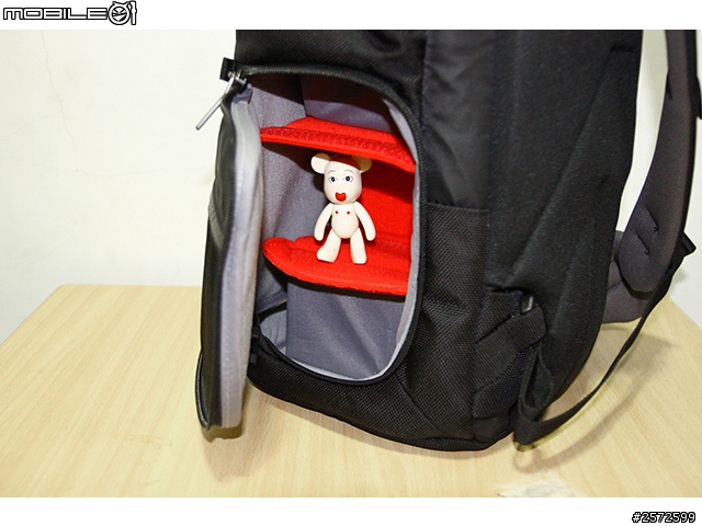 [開箱]Manfrotto Advanced 專業級系列包包中的  Tri Backpack 專業級3合1斜肩後背包 M