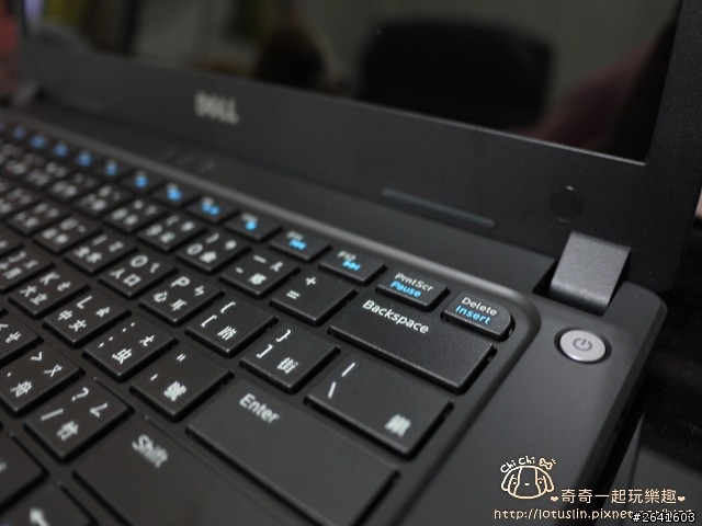 【開箱】Dell筆電 V5460r(火焰紅) 女孩購買輕薄筆電要先搞懂的事