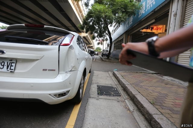 [求救] 請問汽車後葉子板撞到維修是否只能用切割的