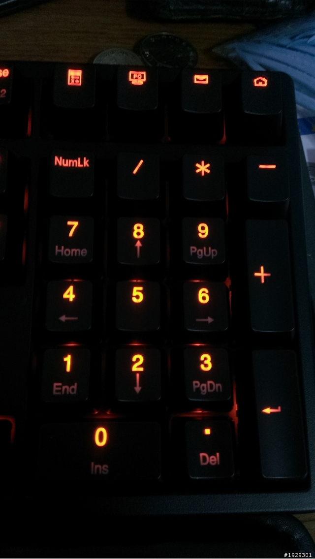 [開箱]第一支機械式鍵盤Ducky DK9008 Shine2 黑軸橘光簡單開箱 (1/8 23:00更新) 已解決