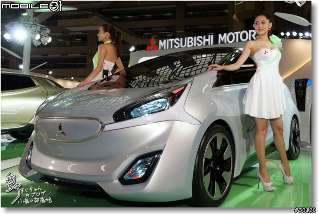 【2014台北車展】Mitsubishi車展特派員現場一直被擠到角落的側面報導