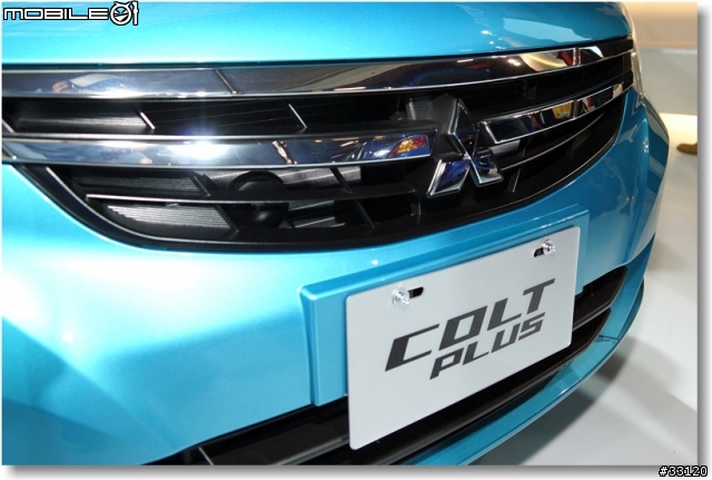 【2014台北車展】Mitsubishi車展特派員現場一直被擠到角落的側面報導