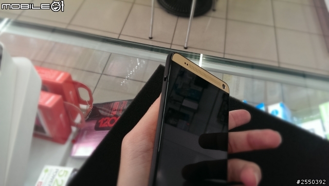 『開箱』HTC One Max 803S 琥珀金